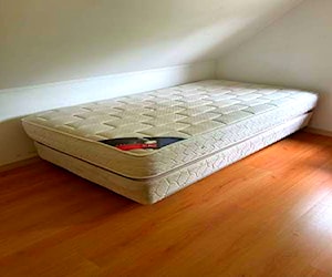 <p>Cama 1,5 plaza</p>