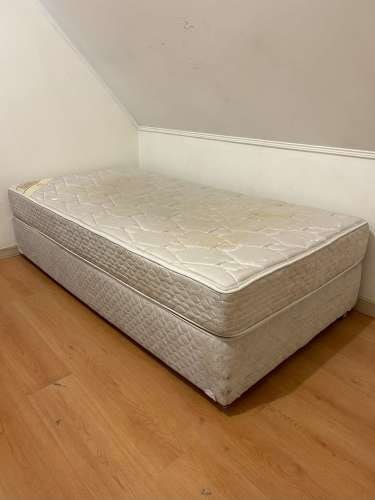 <p>Cama 1,5 plaza</p>