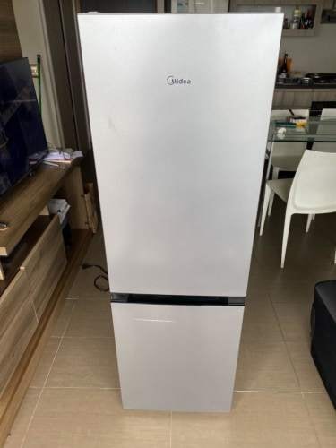 <p>Refrigerador Midea 169 lts</p>