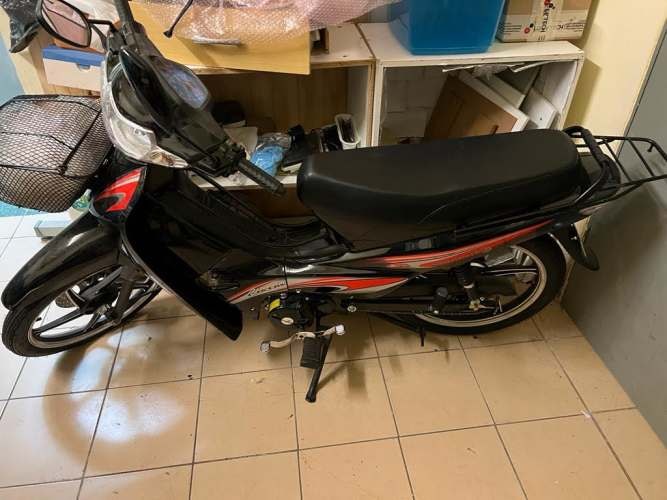 Vendo Moto Sin uso