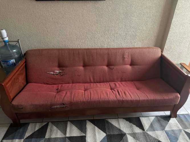 <p>Sofa barato 70.000</p>