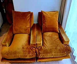 <p>Se Venden 2 Sillones</p>