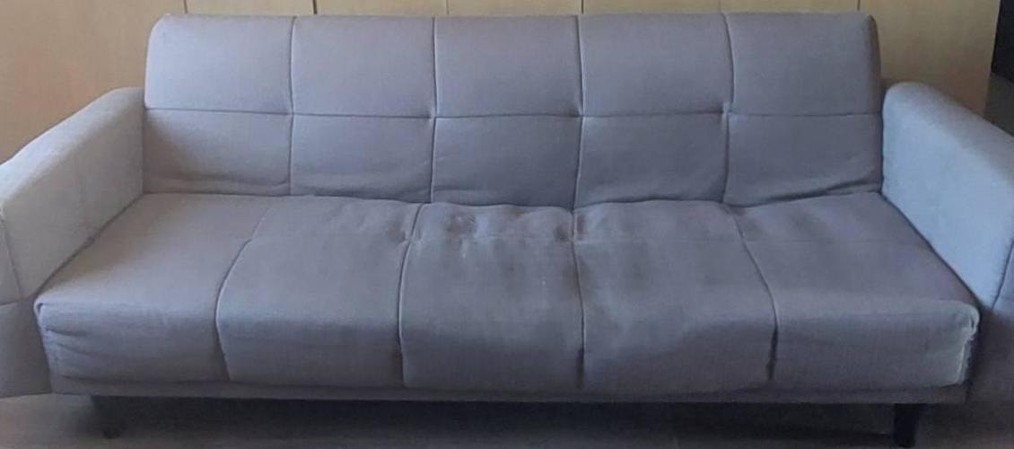 <p>Futon Roma</p>