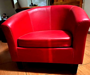 <p>POLTRONAS ECOCUERO ROJAS</p>