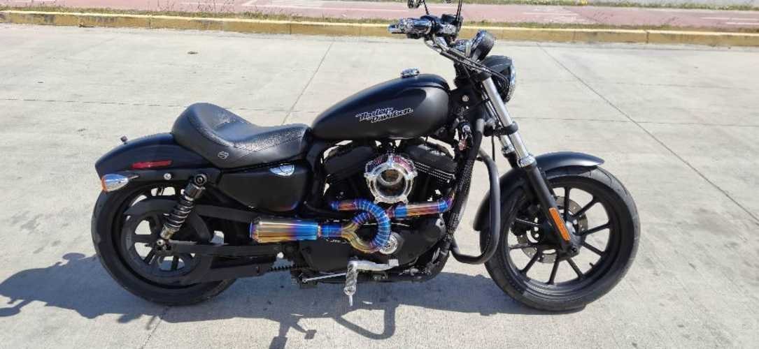 Vendo o permuto Harley Davidson