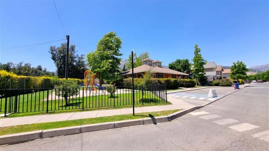 CASA Los Castaños con Camino A San José de Maipo