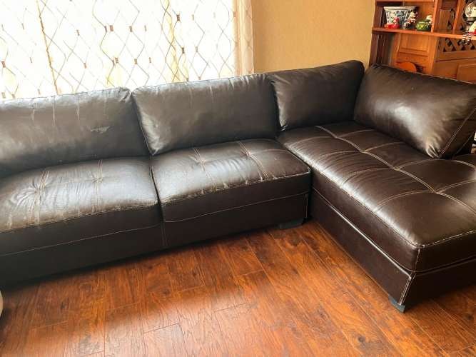 <p>Sofa Seccional 2 cuerpos</p>