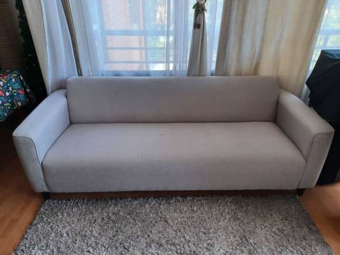 <p>Sillon 3 cuerpos, muy buen estado.</p>