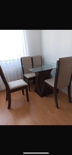 <p>comedor 4 personas</p>