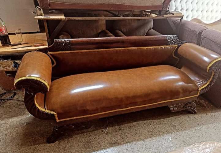 <p>Sillón Antiguo Diseño Imperio, 3 Cuerpo Madera Noble</p>