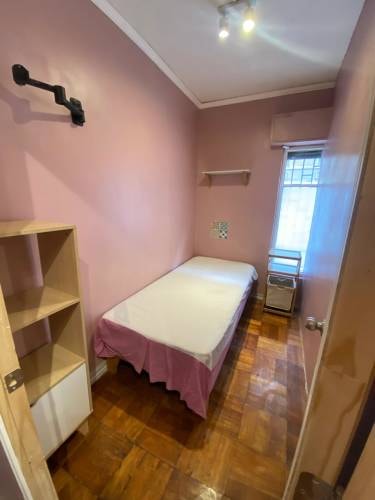 <p>Habitación en Depto (mujer)</p> image