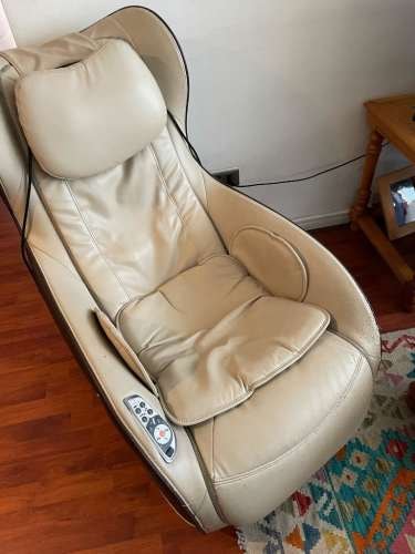 <p>Sillón de masajes</p>