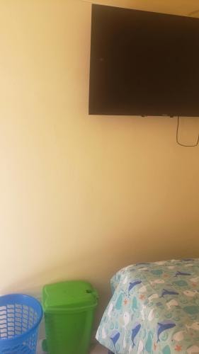 <p>Solo hoyyyy  Pieza para varon, sector balneario, sur, a pasos ucn</p> image