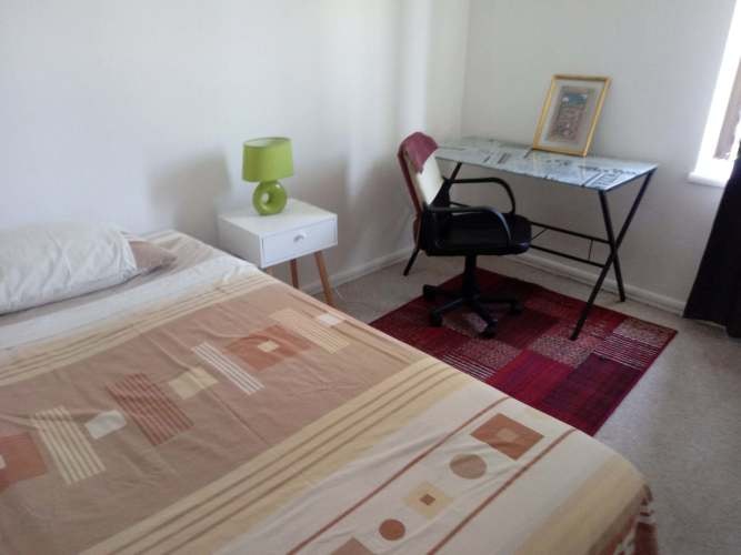 <p>arriendo pieza Providencia</p>
