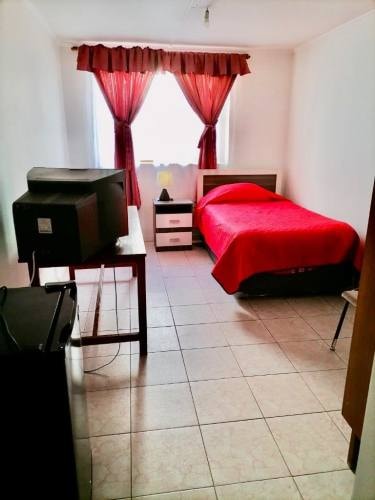 <p>Pieza amoblada con baño privado y excelente conectividad</p> image