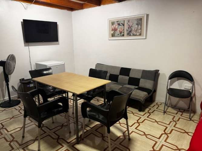 <p>Departamento Interior amoblado</p> image