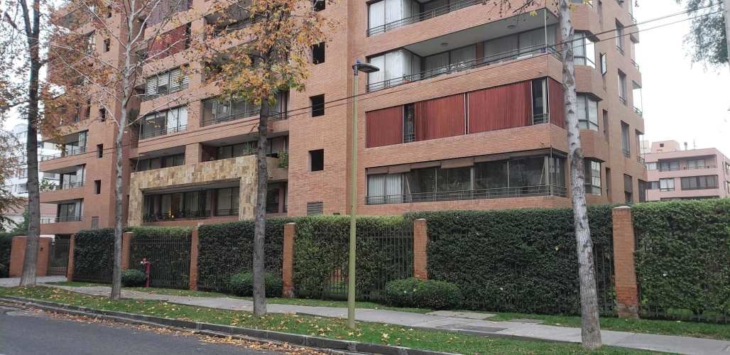 <p>arriendo pieza Las Condes</p> image