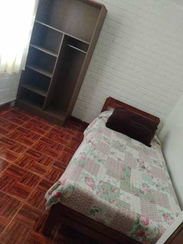 <p>Vendo Cama 1plaza</p>