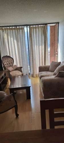 <p>Arriendo dormitorio Barrio Brasil</p>