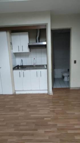 <p>Arriendo piezas</p> image