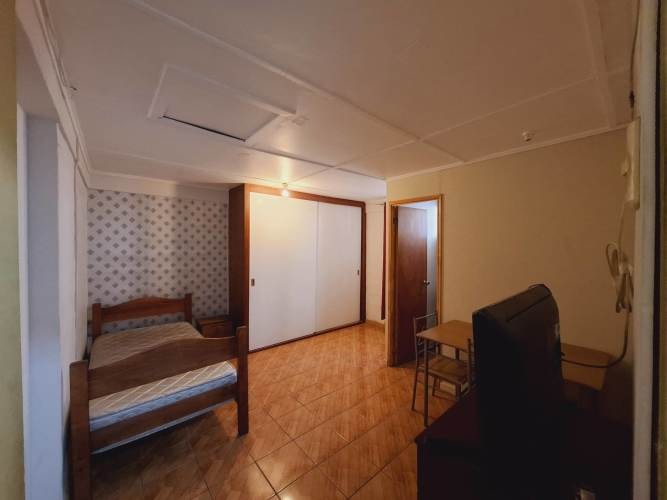 <p>Se arrienda pieza baño privado para mujer que trabaje $140.000</p> image