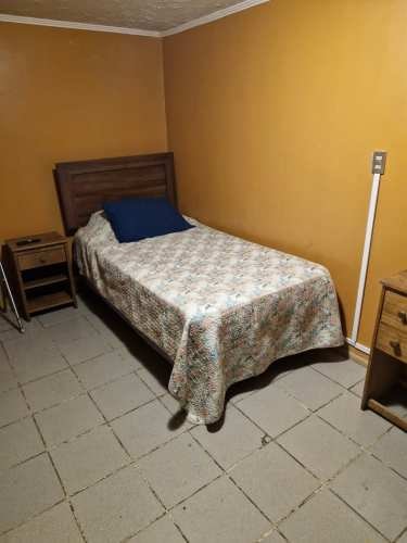 <p>Se arrienda habitación con baño privado – $185.000 + garantía $20.000</p> image