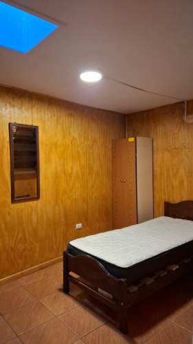 <p>arriendo de habitacion amoblada para hombre solo</p>