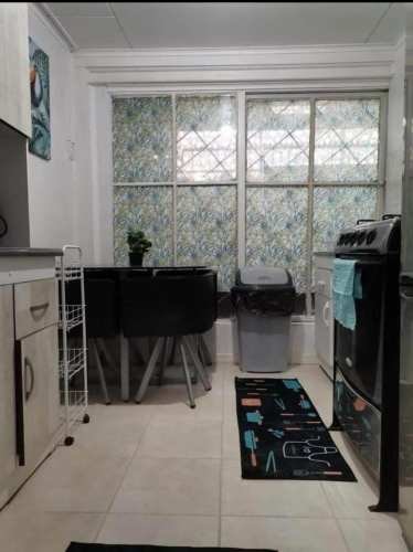 <p>Habitación amoblada a persona sola (hombre) que trabaje, en Sector Plaza de Quilicura</p>