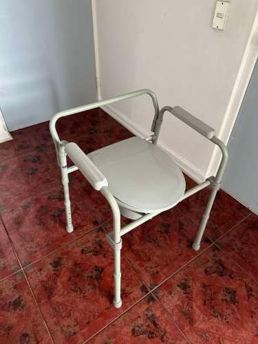 <p>Vendo Baño portatil</p>