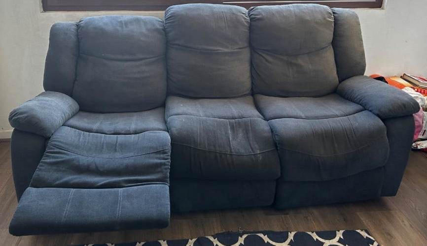 <p>Sofa reclinable</p>