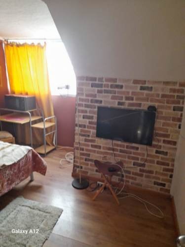 <p>pieza amoblada wifi,neflix,bonita</p> image