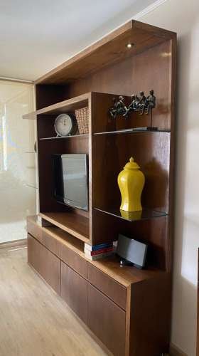 <p>MUEBLE PARA AMURAR A PARED</p>