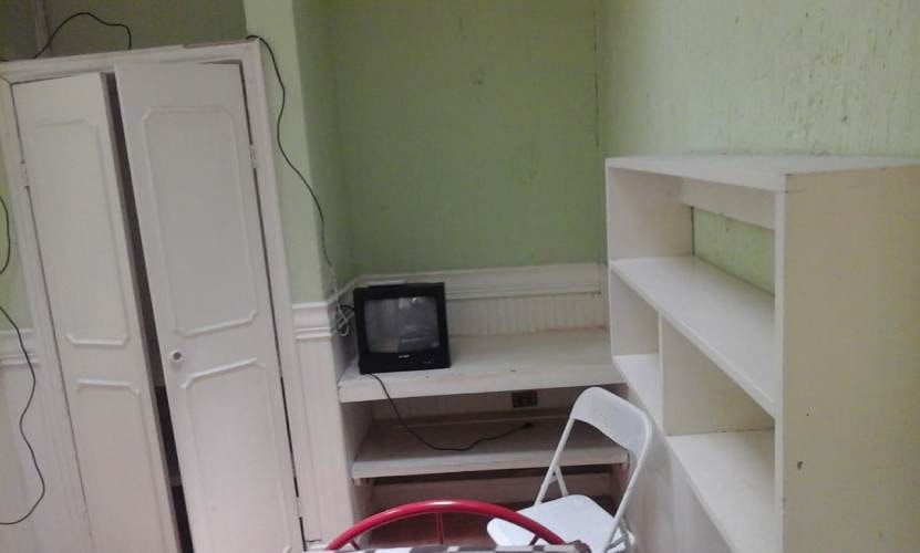 <p>COMODA HABITACION CON BAÑO PRIVADO AGUA SANTA ALTURA GRUTA</p>