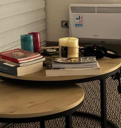 <p>Mesa de centro tipo nido – estilo industrial – $75.000 conversable</p>