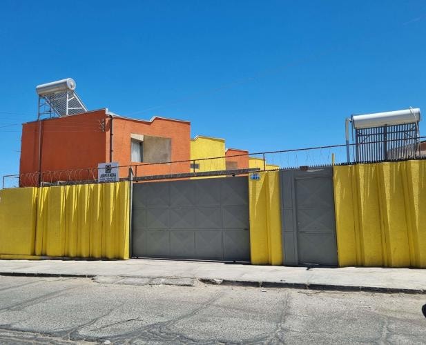 <p>Se Arriendan Habitaciones Amobladas cerca del Mall</p> image