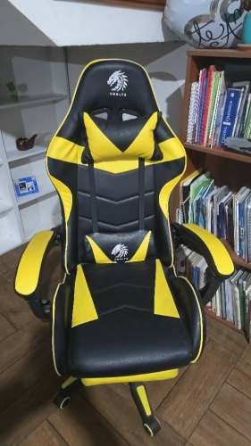 <p>Silla gamer (precio conversable)</p>