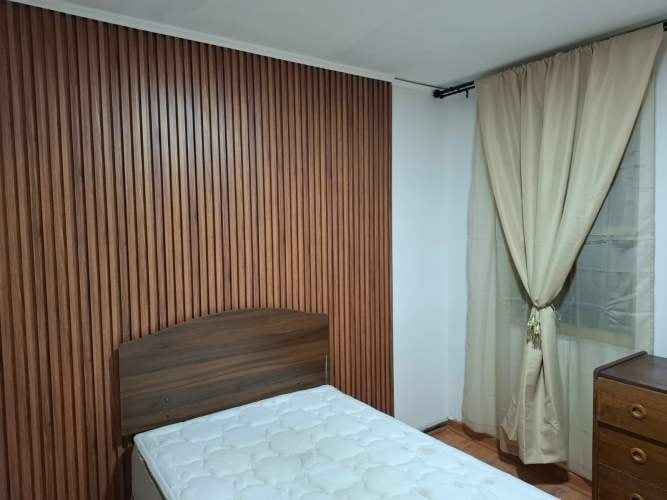 <p>Pieza en casa de familia</p> image