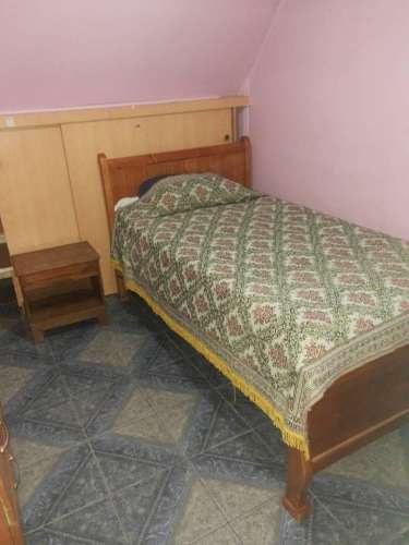 <p>Pieza en arriendo</p>