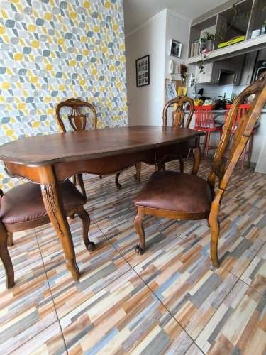 <p>Mesa de roble</p>
