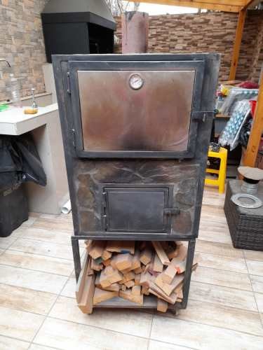 <p>Vendo horno enlozado de piedra laja</p>