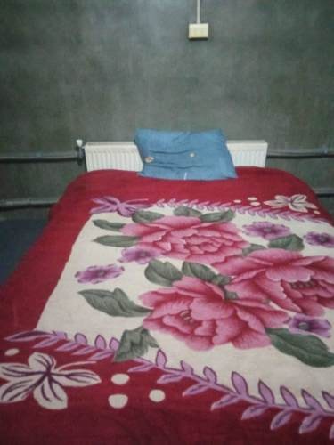 <p>Arriendo piezas</p>