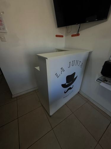 <p>Mueble Recepción</p>