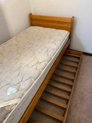 <p>CAMA NIDO, EXCELENTE ESTADO</p>