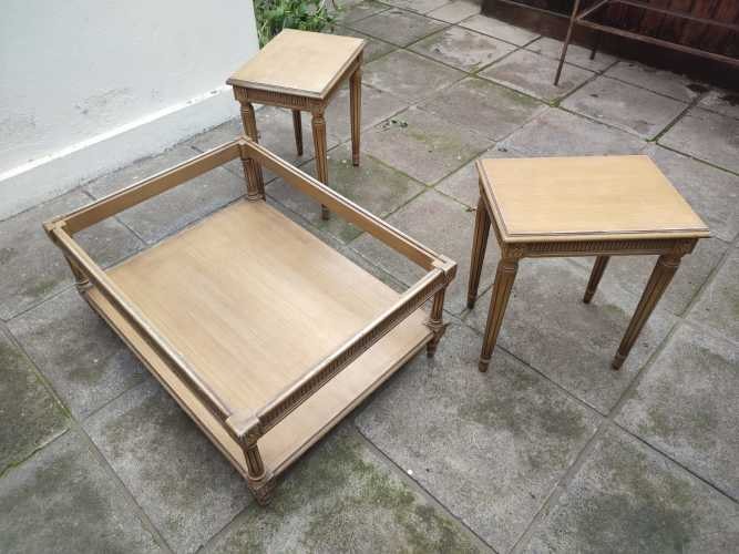 <p>Juego de 3 Mesas de Living - Estilo Clásico</p>