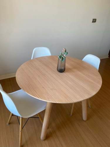 <p>Mesa de Comedor Canelo 4P Medular</p>