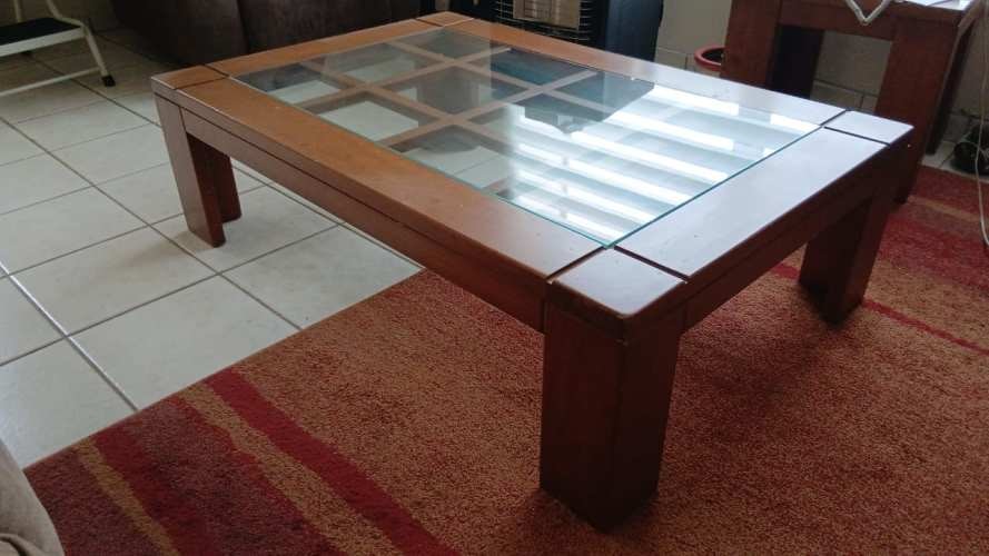<p>MESA DE CENTRO</p>