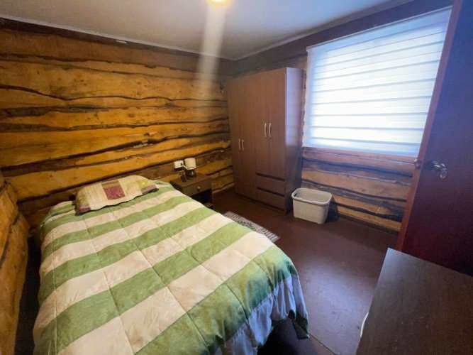 <p>Arriendo Pieza</p> image