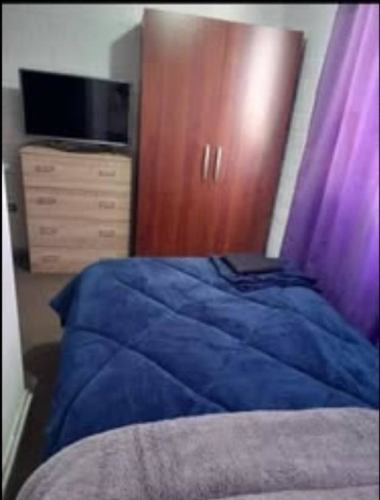 <p>Pieza amoblada en lampa</p> image