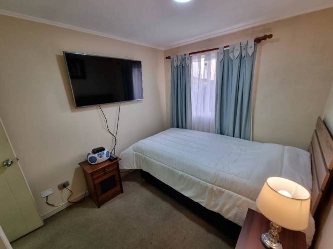 <p>Habitación amoblada en maipu</p> image