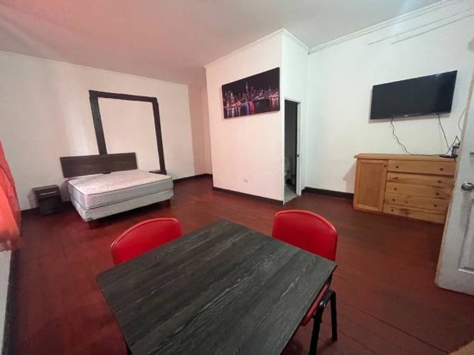 <p>Habitación con baño privado centro La Serena</p>